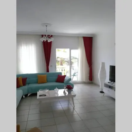Deniz Kenarinda Triplex Uygun Fiyat Vila Kumluca