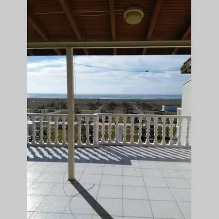 Deniz Kenarinda Triplex Uygun Fiyat Villa *
